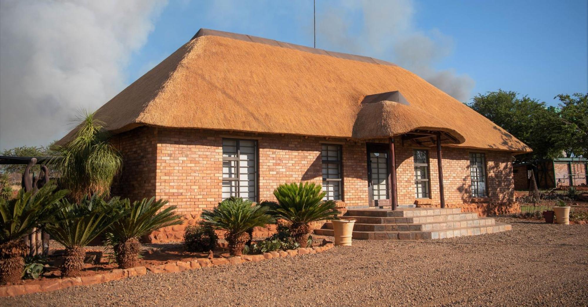 Morakane Safari Lodge Vryburg Room photo
